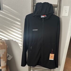 Mammut Aconcagua Black Hooded Men’s Jacket